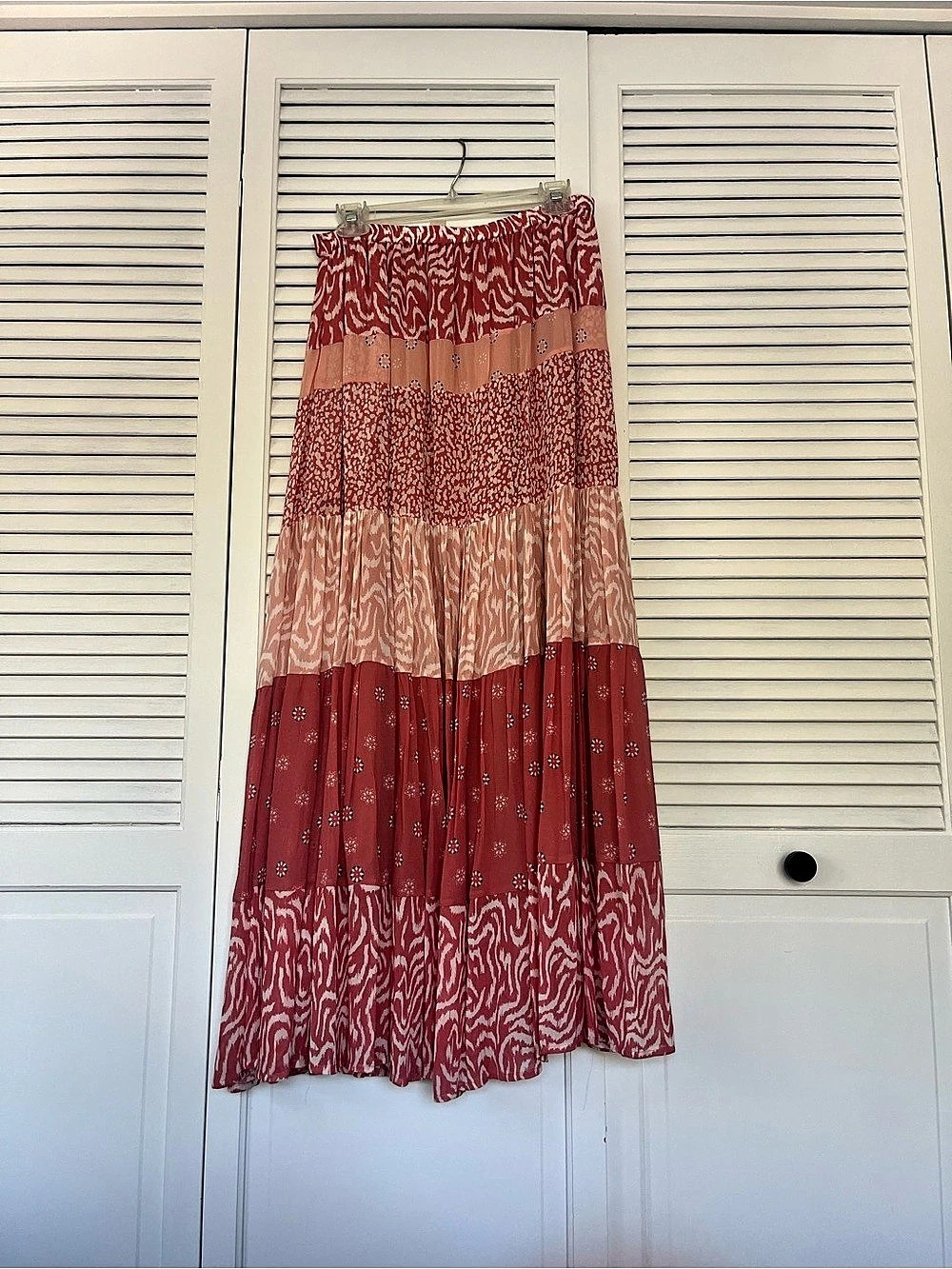 Dolan Maxi Tiered Skirt in Coral, White & Pink Medium Like New